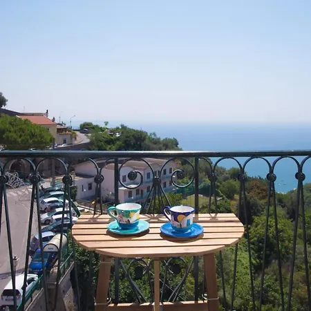 Casa Martino Sea View *